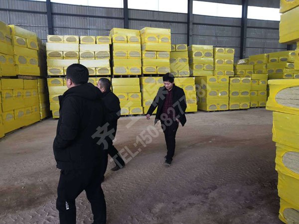 關于新料與回收料制造的XPS擠塑板質(zhì)量的比較 關于新料與回收料制造的XPS擠塑板質(zhì)量的比較